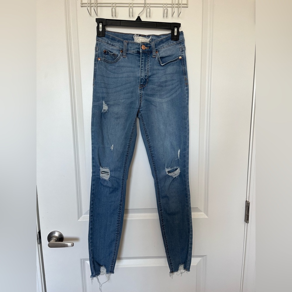Altered State Skinny distressed jeans